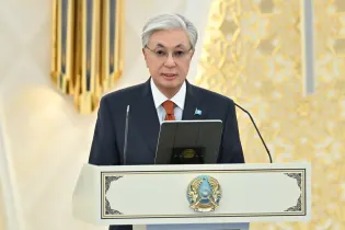 Орден «Отан», «Барыс» и звание народного артиста: кого наградил Токаев