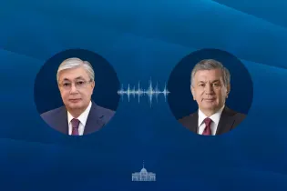 Мирзиёев поздравил Токаева с успешным проведением выборов в Курултай