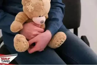 В Семее ребенок получил ожоги в роддоме: семья пытается добиться лечения