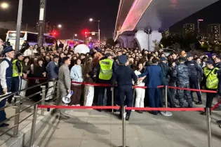 Толпы людей и полиция: что происходит после концерта Энрике Иглесиаса в Астане