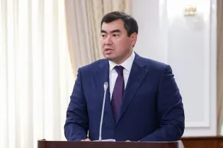 Экс-глава МЧС Аринов назначен акимом Алматинской области