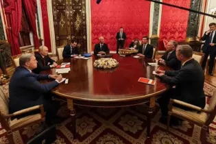 Россия и Украина приостановили удары: Путин провёл переговоры с представителями Трампа