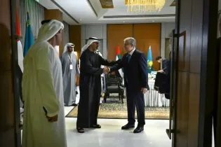 Президент Казахстана встретился с наследным принцем Абу-Даби