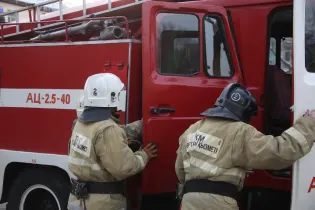 В Астане спасли пожилую женщину после вспышки газа в квартире