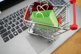 В Казахстане хотят блокировать продажи на маркетплейсах за налоговые нарушения