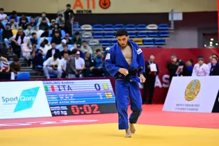 Казахстанский дзюдоист завоевал «серебро» чемпионата мира