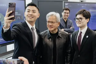 Основатель KNUS Нұрасыл Медеу встретился с главой Nvidia в Астане