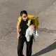 Семья курьера с младенцем отказалась от помощи государства и уехала из Алматы