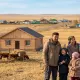 Многодетным семьям бесплатно дадут жильё и скот за переезд в село Костанайской области