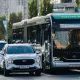 В Астане пассажир разбил стекло в автобусе из-за проехавшей остановки
