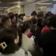 Жуткая давка произошла в метро Алматы 1 сентября