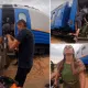 «Нас высадили из поезда»: иностранцы с велосипедами застряли в Бейнеу