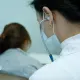 Врача в Казахстане уволили из-за мата в соцсетях: кассационный суд отменил решение