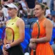 Рыбакина выиграла первый сет против Соболенко