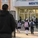 Школьный физрук с лопатой остановил мужчину с острым предметом под Атырау