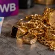 Золотые серьги менял на бижутерию: работник ПВЗ украл 15 млн в Астане